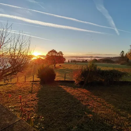 Casa de Férias Maison Familiale 6 Pers à Montignac-Lascaux